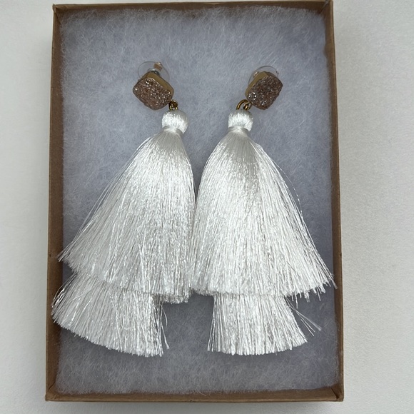 Vivian Drew White Tassle Earrings - Picture 2 of 4